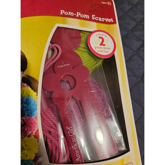 American Girl Crafts Pom-Pom Scarves Craft Kit Pink Green One Size (NEW) - Picture 4 of 7